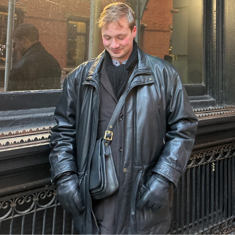 Men’s leather overcoat thrifted in Köln, Germany 🇩🇪